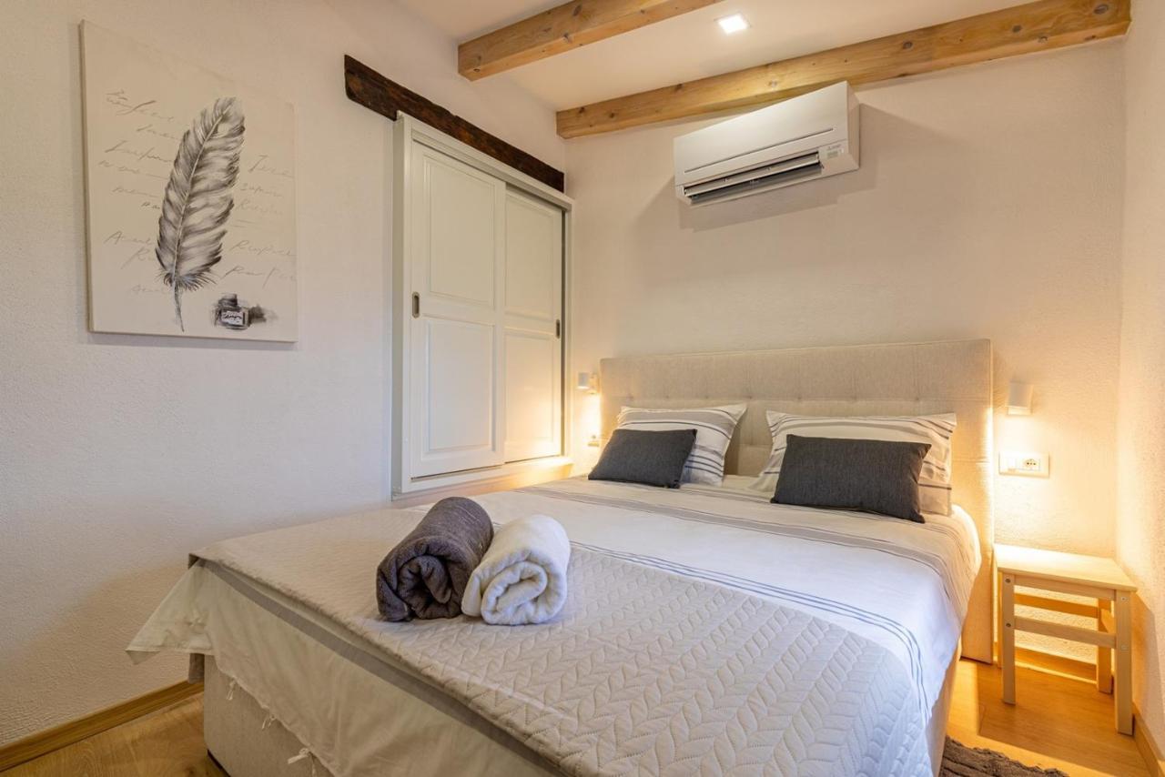 Casa Amelia In Pićan Εξωτερικό φωτογραφία
