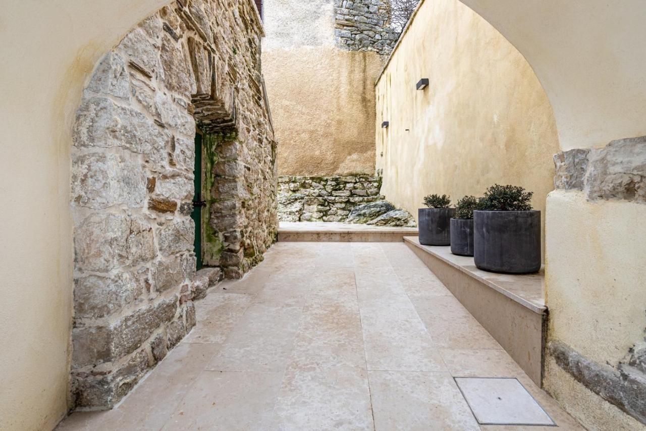 Casa Amelia In Pićan Εξωτερικό φωτογραφία