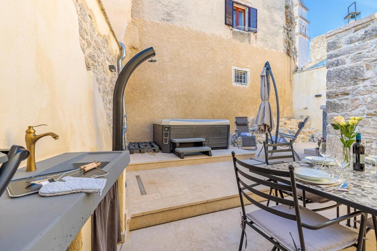 Casa Amelia In Pićan Εξωτερικό φωτογραφία